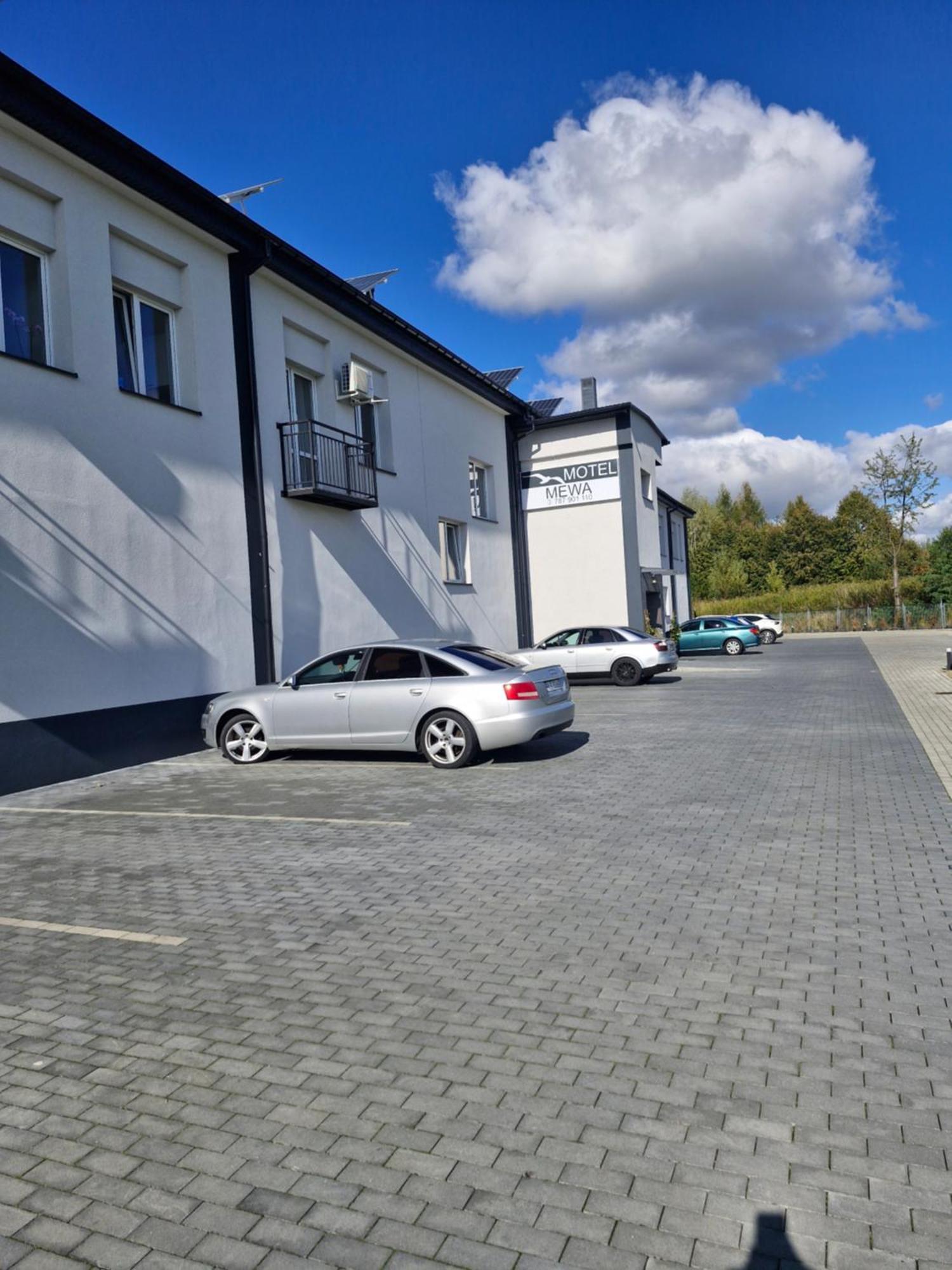 Motel Mewa Lezajsk Bagian luar foto